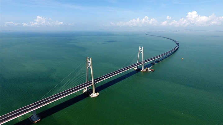 匯麗PC實(shí)心耐力板——港珠澳大橋